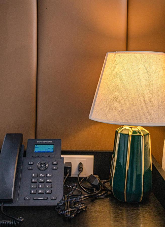 La Maison Boutique Hotel カオバン エクステリア 写真
